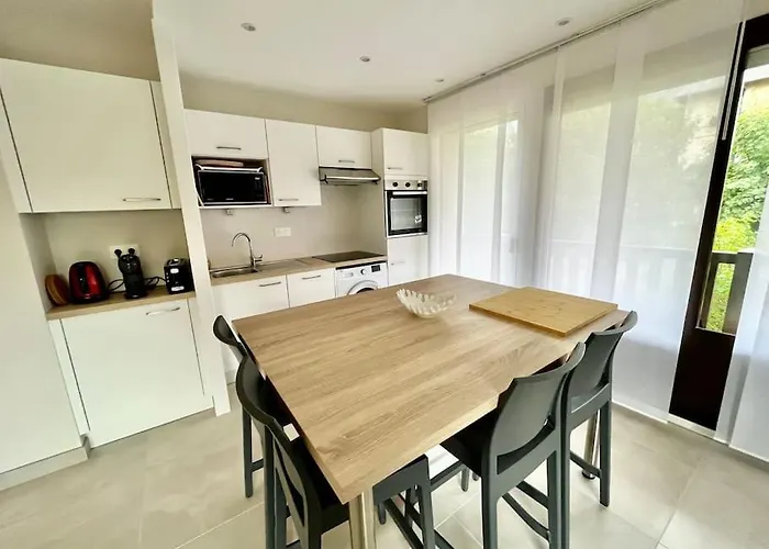 Paradisiaques A La دوفييل